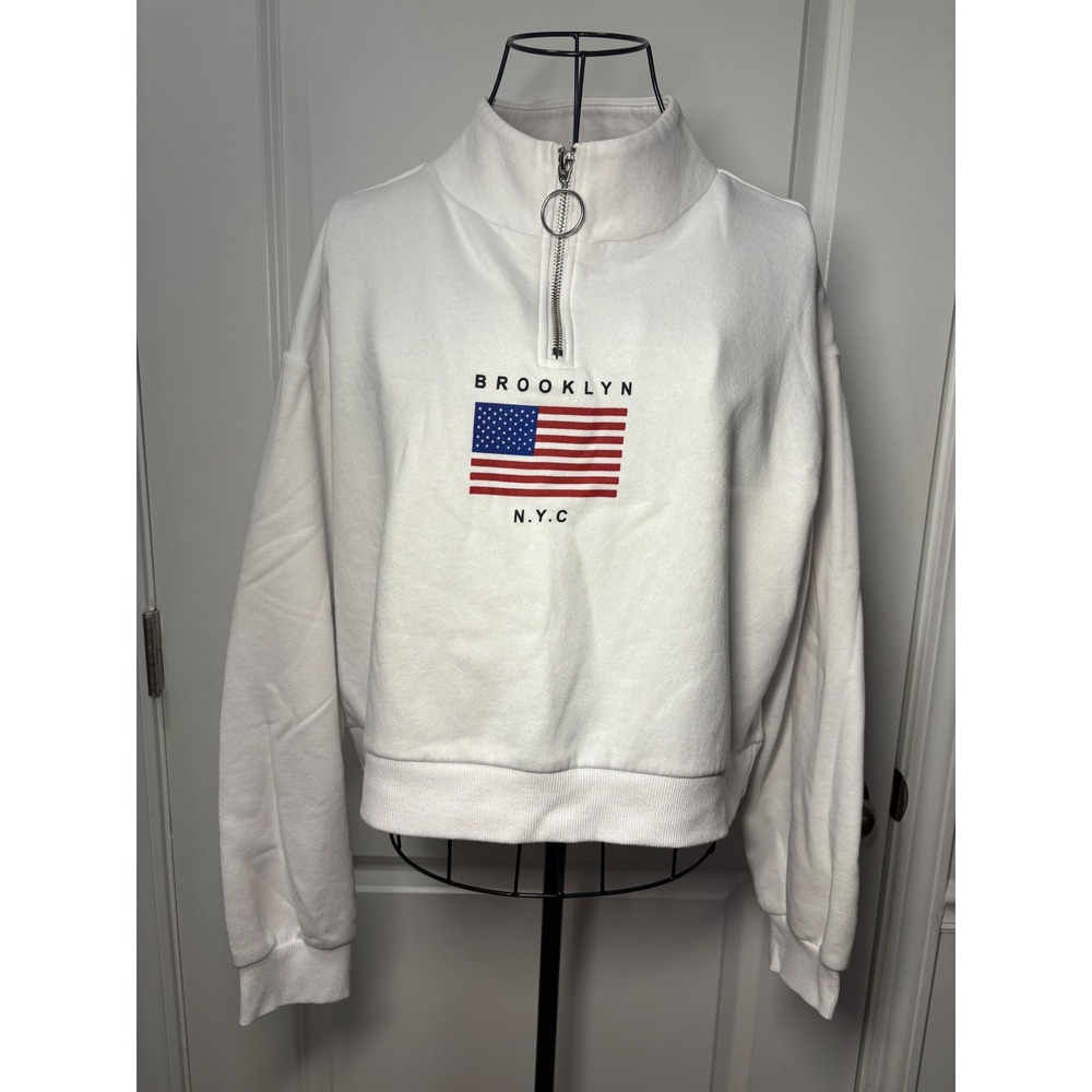 H&M Divided‎ Juniors Brooklyn NYC American Flag Quarter Zip Cropped Sweatshirt